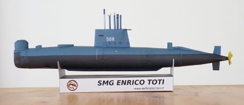 Toti paper model