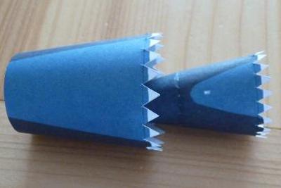 Toti paper model